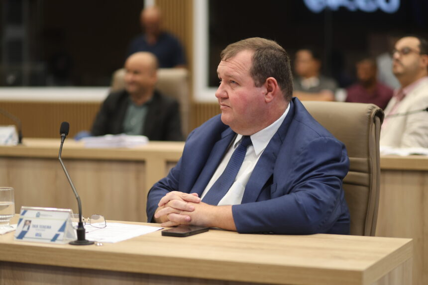 Vereador Tatá Teixeira Impulsiona Avanço na Gestão Democrática da Educação em Aparecida de Goiânia