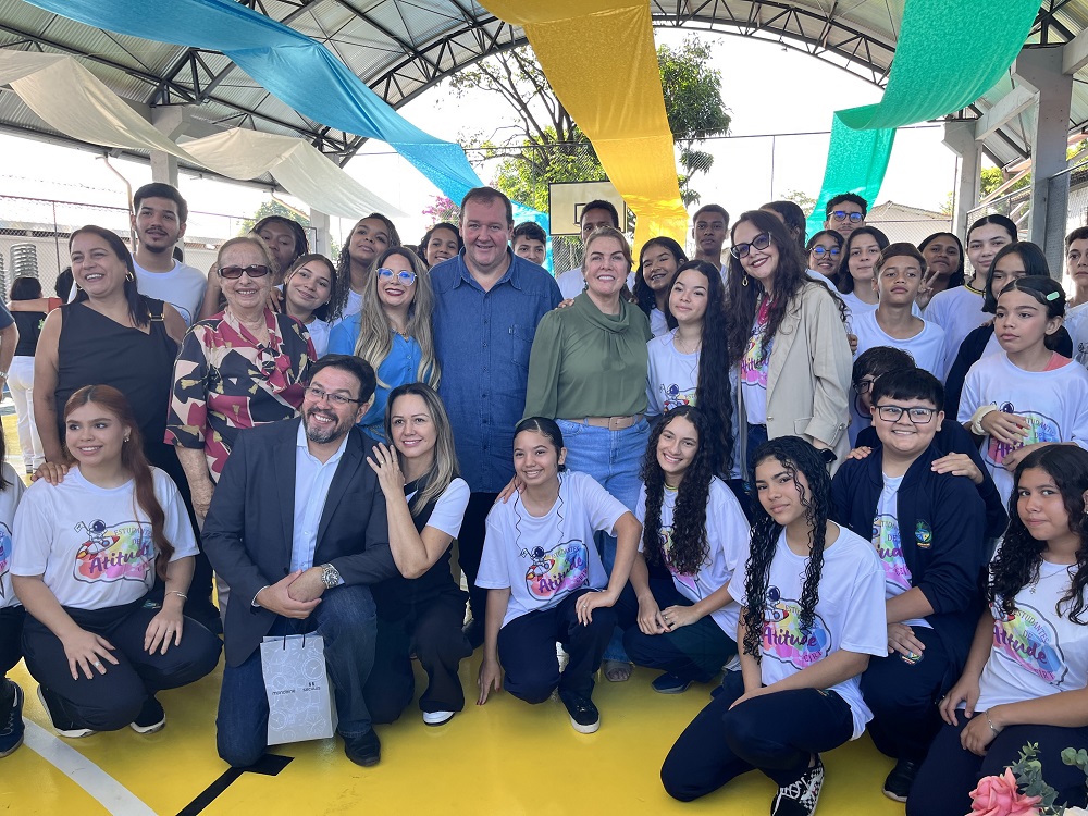 Escola que leva o nome do avô do vereador Tatá Teixeira ganha quadra coberta em Aparecida de Goiânia